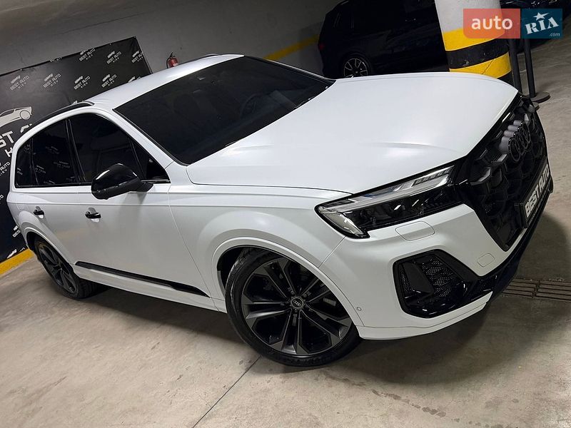 Внедорожник / Кроссовер Audi SQ7 2024 в Киеве