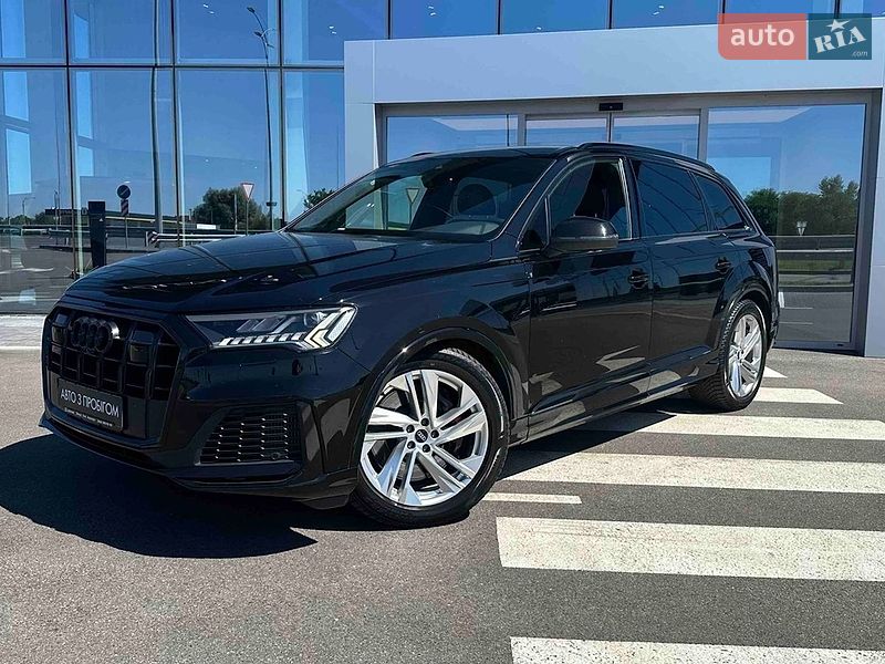 Audi SQ7, photos from the listing
