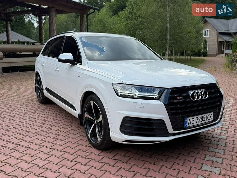Audi SQ7, фото з оголошення