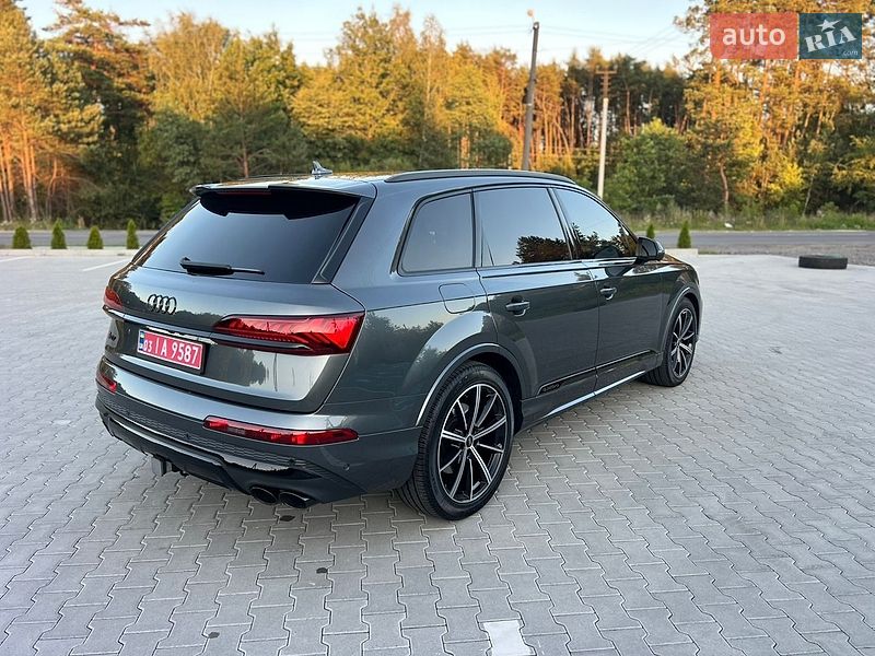 Внедорожник / Кроссовер Audi SQ7 2021 в Ковеле