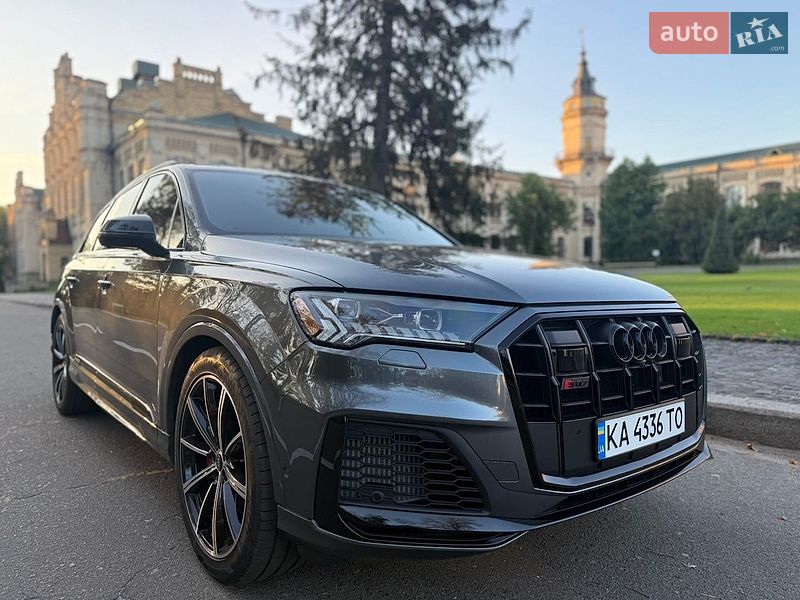 Audi SQ7, photos from the listing