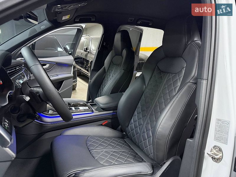 Внедорожник / Кроссовер Audi SQ7 2024 в Киеве