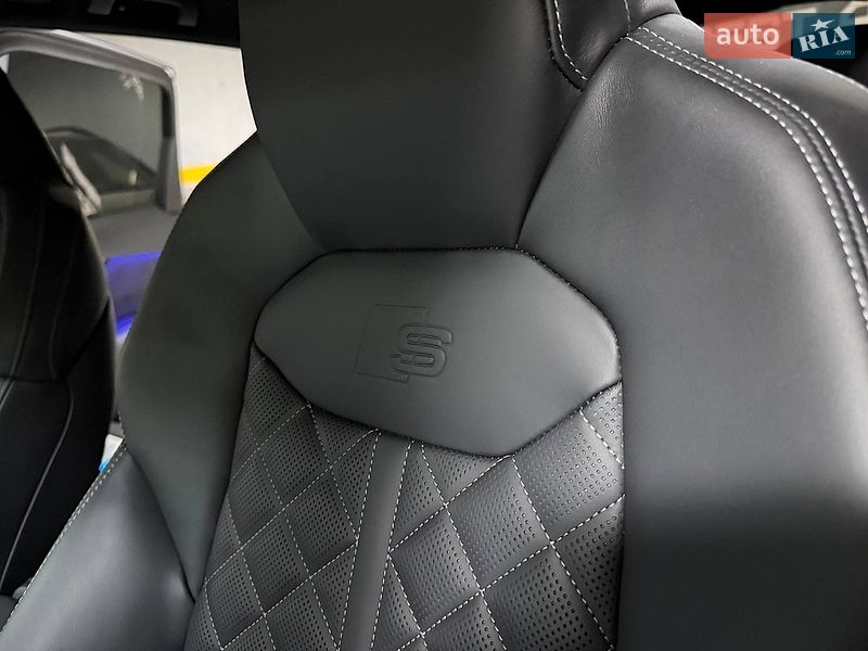 Внедорожник / Кроссовер Audi SQ7 2024 в Киеве