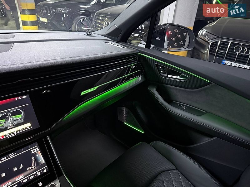 Внедорожник / Кроссовер Audi SQ7 2024 в Киеве