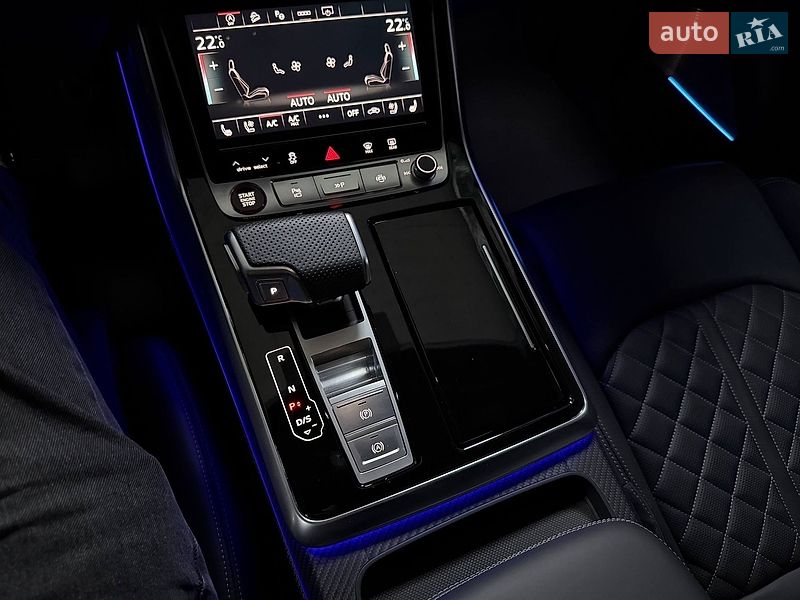 Внедорожник / Кроссовер Audi SQ7 2024 в Киеве