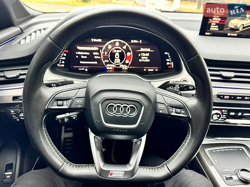 Внедорожник / Кроссовер Audi SQ7 2018 в Львове