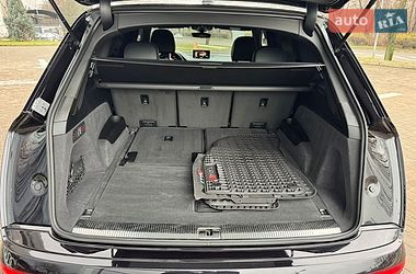 Внедорожник / Кроссовер Audi SQ7 2018 в Львове