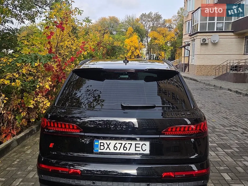 Audi SQ7 2023