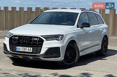 Позашляховик / Кросовер Audi SQ7 2021 в Києві