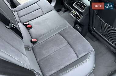 Внедорожник / Кроссовер Audi SQ8 e-tron 2023 в 