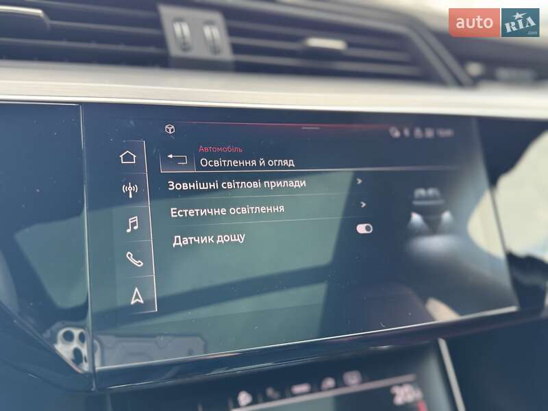 Внедорожник / Кроссовер Audi SQ8 e-tron 2023 в Киеве