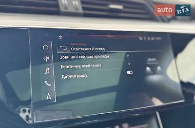 Внедорожник / Кроссовер Audi SQ8 e-tron 2023 в 