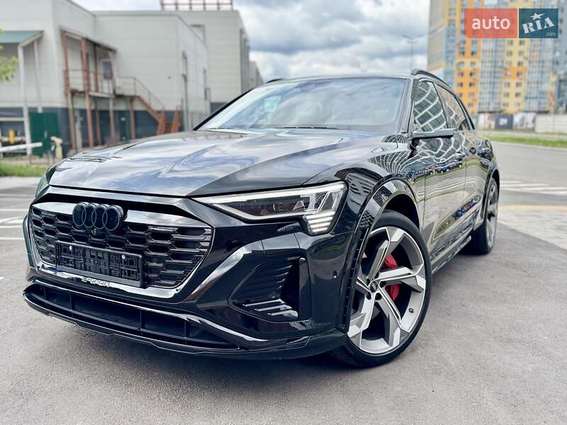 Внедорожник / Кроссовер Audi SQ8 e-tron 2023 в Киеве