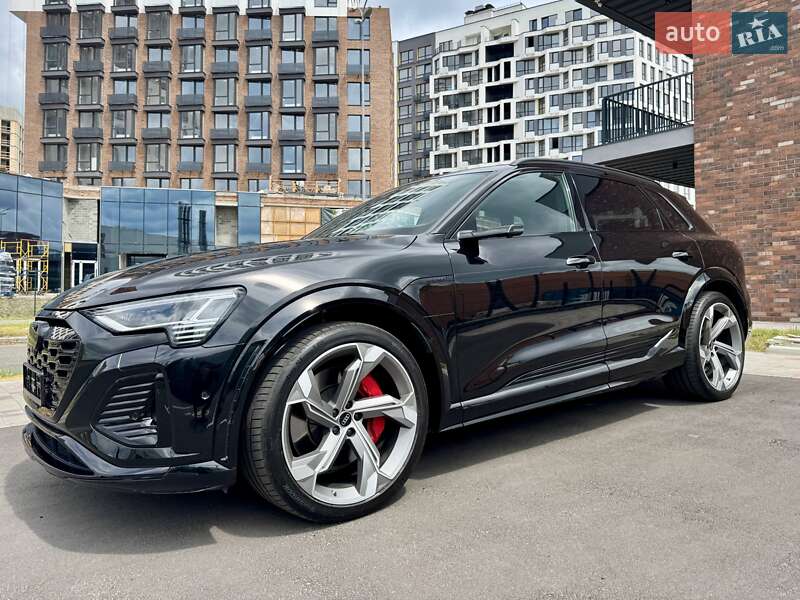 Внедорожник / Кроссовер Audi SQ8 e-tron 2023 в Киеве