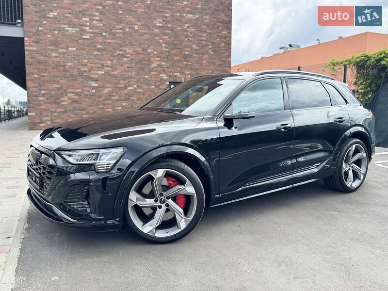 Внедорожник / Кроссовер Audi SQ8 e-tron 2023 в Киеве