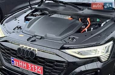 Внедорожник / Кроссовер Audi SQ8 e-tron 2023 в 
