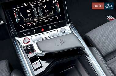 Внедорожник / Кроссовер Audi SQ8 e-tron 2023 в 