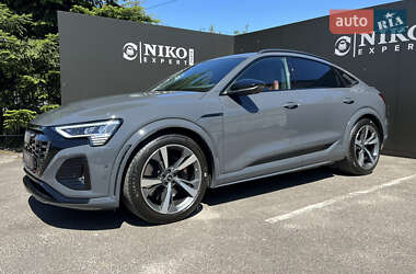 Внедорожник / Кроссовер Audi SQ8 e-tron 2023 в 