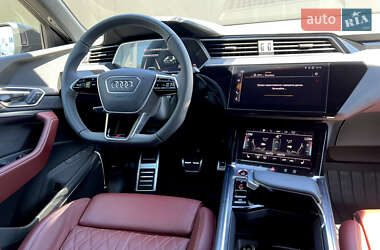 Внедорожник / Кроссовер Audi SQ8 e-tron 2023 в 