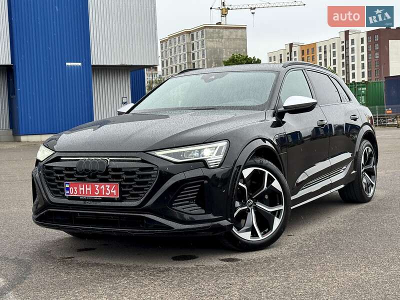 Внедорожник / Кроссовер Audi SQ8 e-tron 2023 в Киеве