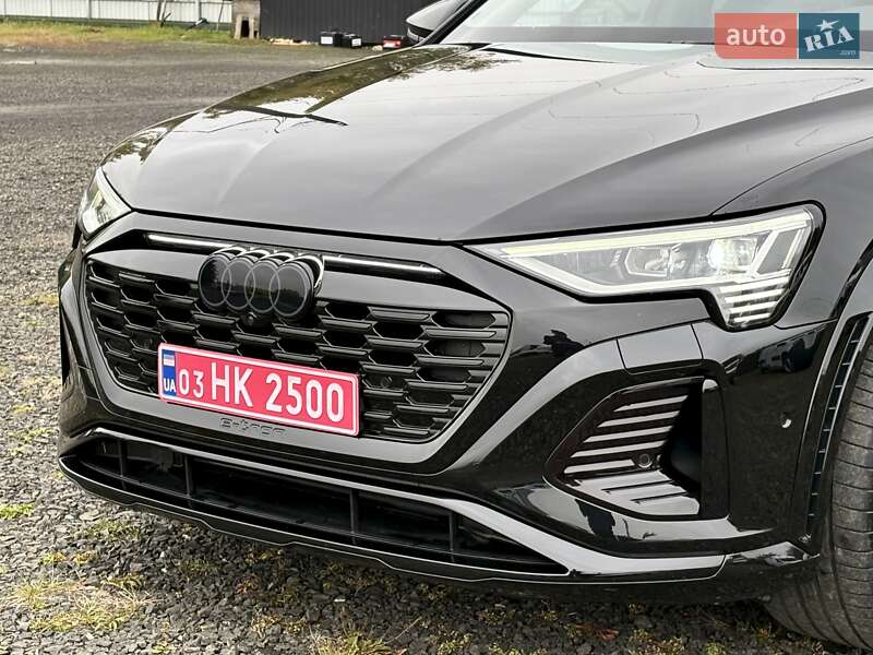 Позашляховик / Кросовер Audi SQ8 e-tron 2024 в Ковелі