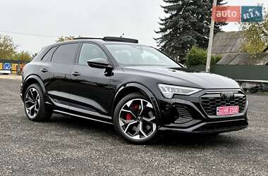 Внедорожник / Кроссовер Audi SQ8 e-tron 2024 в 