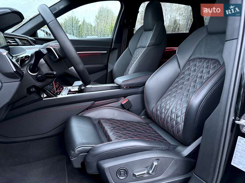 Позашляховик / Кросовер Audi SQ8 e-tron 2024 в Ковелі