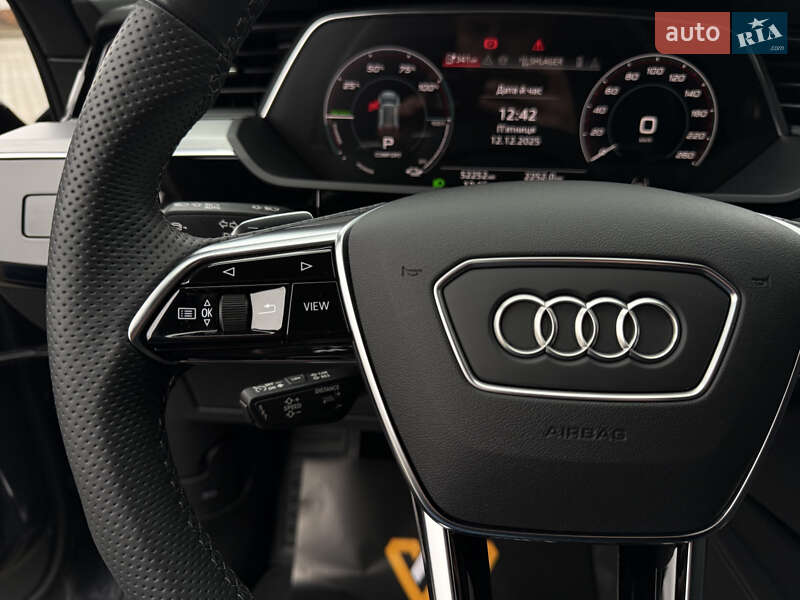 Внедорожник / Кроссовер Audi SQ8 e-tron 2023 в Мукачево