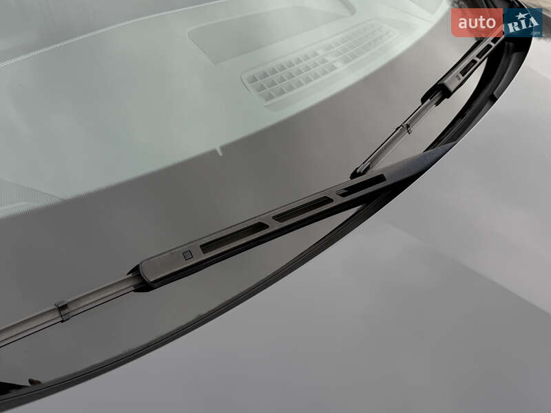 Внедорожник / Кроссовер Audi SQ8 e-tron 2023 в Мукачево