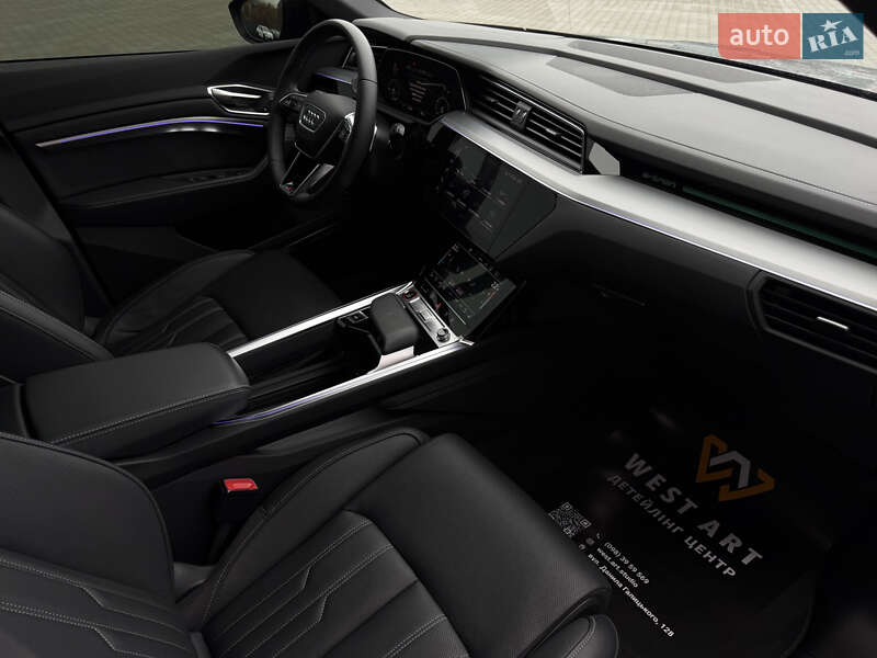 Внедорожник / Кроссовер Audi SQ8 e-tron 2023 в Мукачево