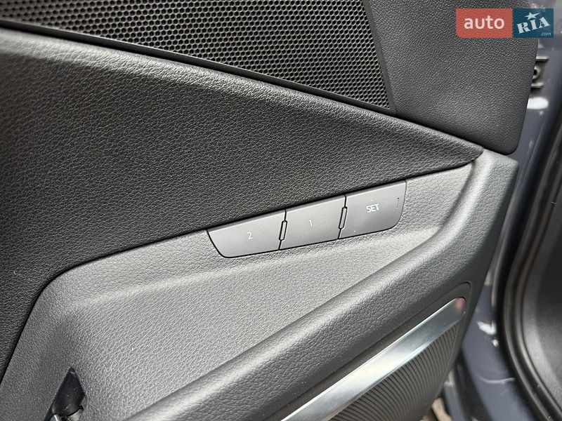 Внедорожник / Кроссовер Audi SQ8 e-tron 2023 в Сумах