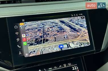 Внедорожник / Кроссовер Audi SQ8 Sportback e-tron 2023 в 