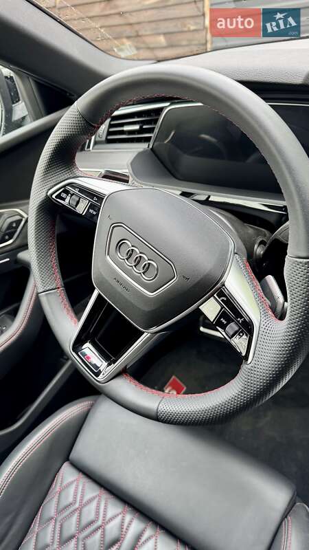 Внедорожник / Кроссовер Audi SQ8 Sportback e-tron 2024 в Киеве