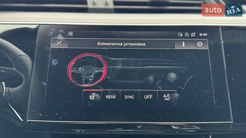 Внедорожник / Кроссовер Audi SQ8 Sportback e-tron 2024 в Киеве