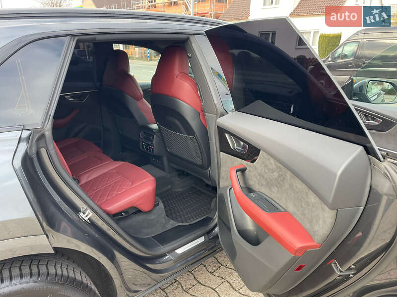 Внедорожник / Кроссовер Audi SQ8 2021 в Киеве