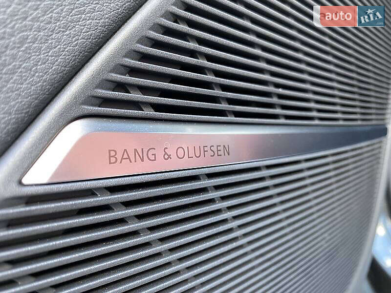 Внедорожник / Кроссовер Audi SQ8 2021 в Киеве