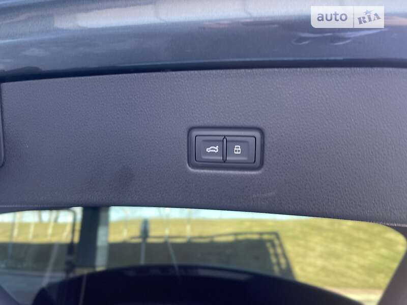 Внедорожник / Кроссовер Audi SQ8 2022 в Киеве