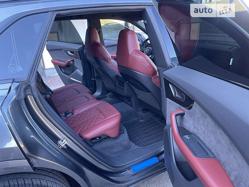 Внедорожник / Кроссовер Audi SQ8 2022 в Киеве