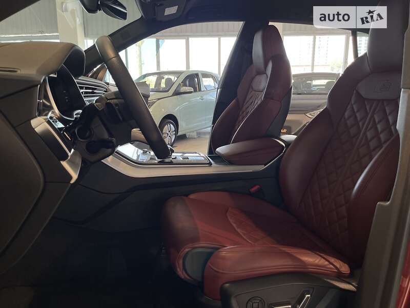 Позашляховик / Кросовер Audi SQ8 2021 в Києві