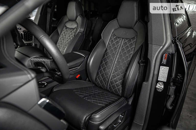 Внедорожник / Кроссовер Audi SQ8 2020 в Ужгороде