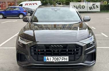 Позашляховик / Кросовер Audi SQ8 2020 в Вишневому