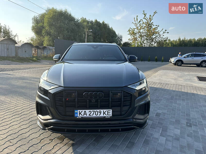 Audi SQ8 2021