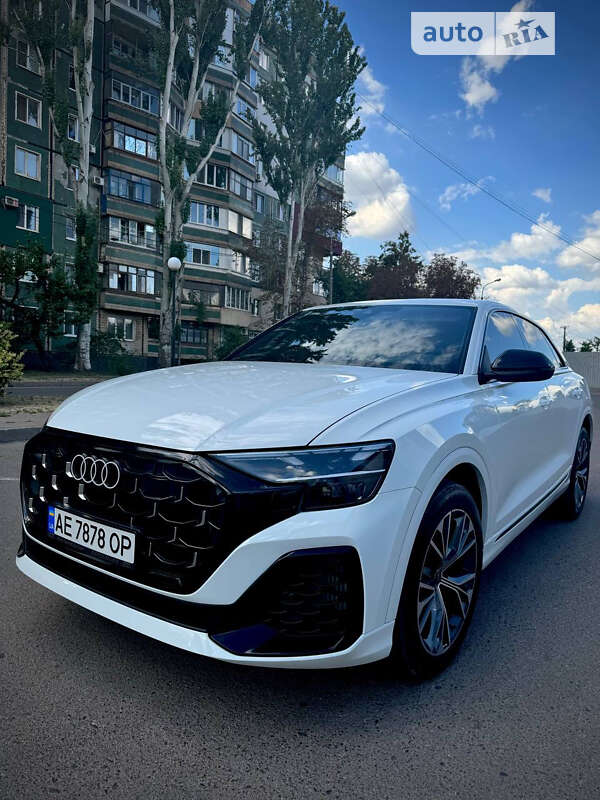 Внедорожник / Кроссовер Audi SQ8 2024 в Кривом Роге