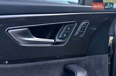 Внедорожник / Кроссовер Audi SQ8 2019 в 