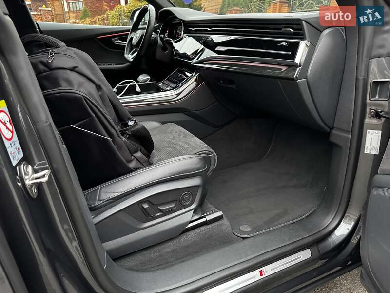 Внедорожник / Кроссовер Audi SQ8 2020 в Киеве