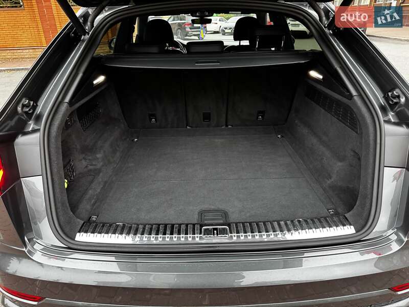 Внедорожник / Кроссовер Audi SQ8 2020 в Киеве