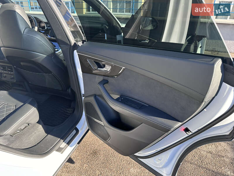 Позашляховик / Кросовер Audi SQ8 2022 в Києві