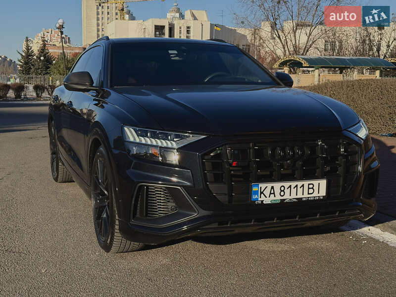 Внедорожник / Кроссовер Audi SQ8 2020 в Киеве