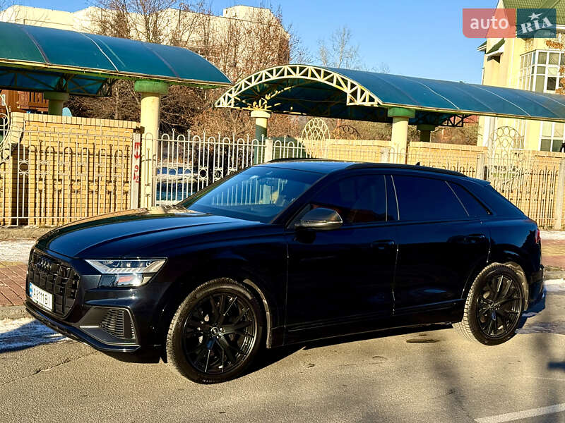 Внедорожник / Кроссовер Audi SQ8 2020 в Киеве