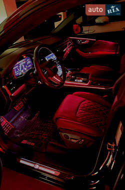 Внедорожник / Кроссовер Audi SQ8 2020 в 